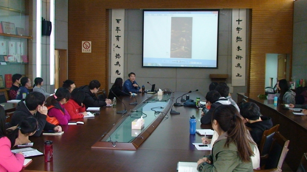 著名国画家华海镜教授应邀为竹资源研究会研究生作竹文化专题讲座 著名国画家华海镜教授应邀为竹资源研究会研究生作竹文化专题讲座
